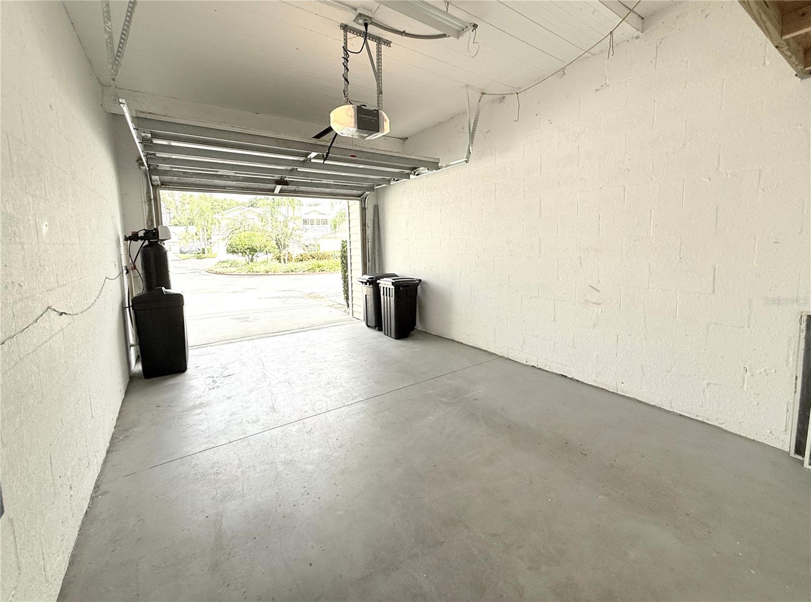 1719 HAMMOCKS AVE, LUTZ, FL, 33549