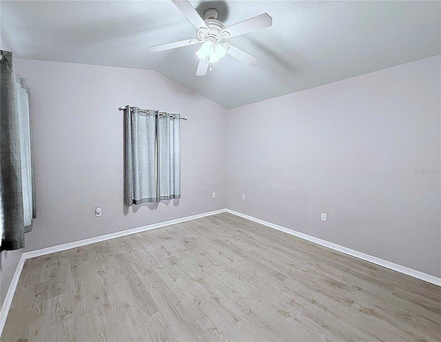 1719 HAMMOCKS AVE, LUTZ, FL, 33549