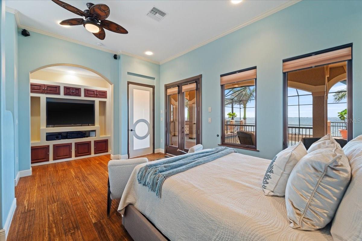 266 BANGSBERG RD SE, PORT CHARLOTTE, FL, 33952