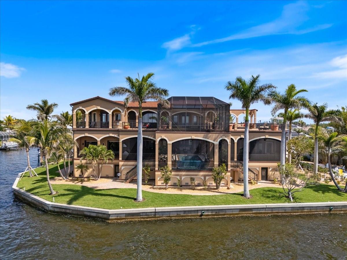 266 BANGSBERG RD SE, PORT CHARLOTTE, FL, 33952