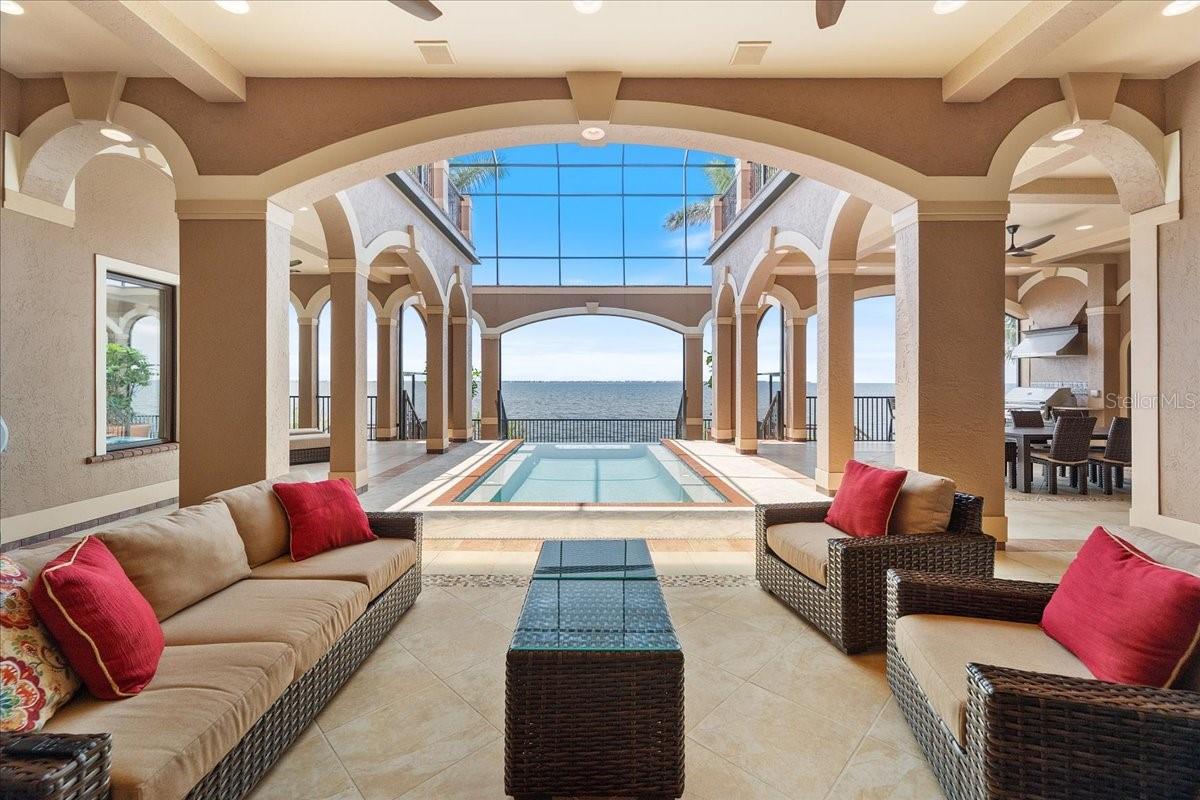 266 BANGSBERG RD SE, PORT CHARLOTTE, FL, 33952