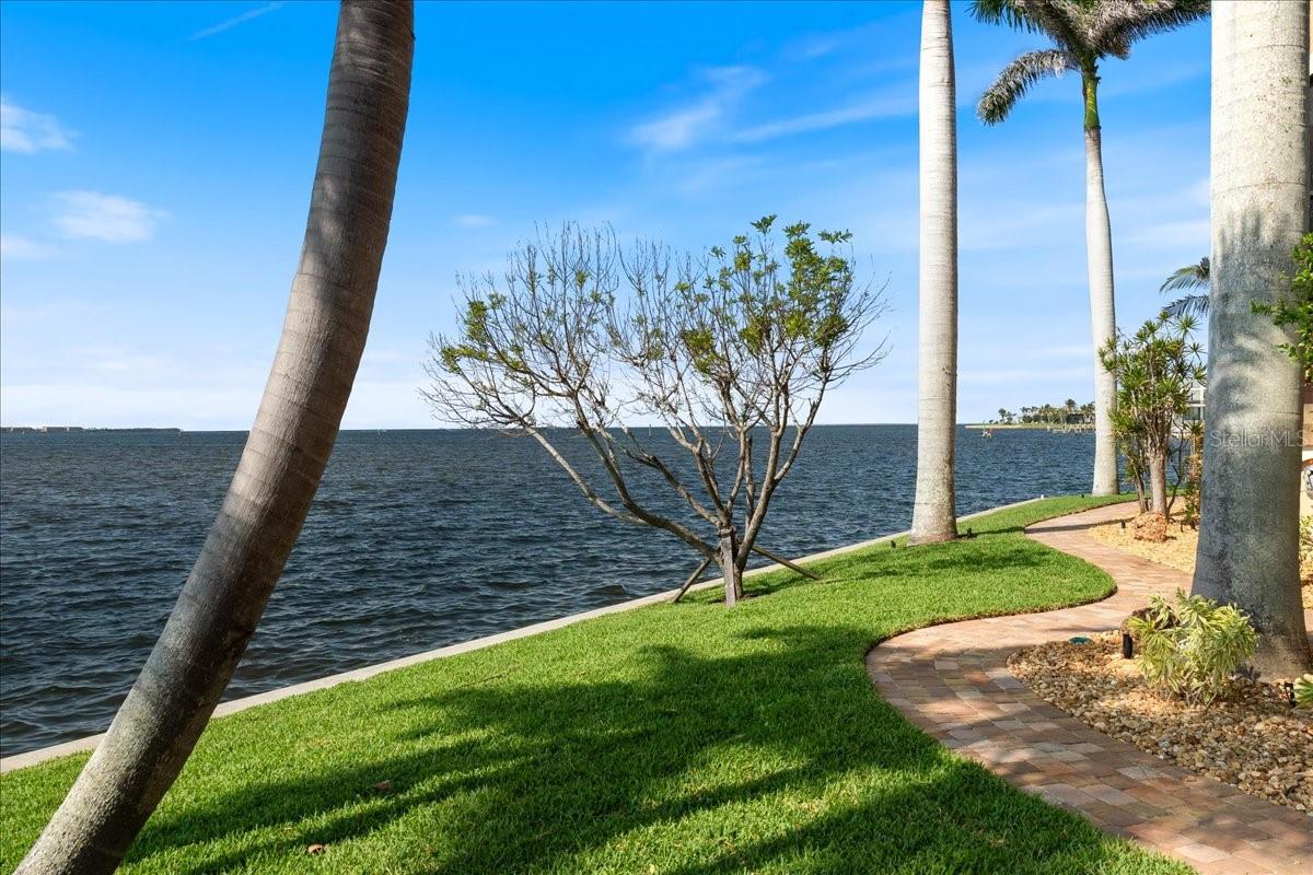 266 BANGSBERG RD SE, PORT CHARLOTTE, FL, 33952