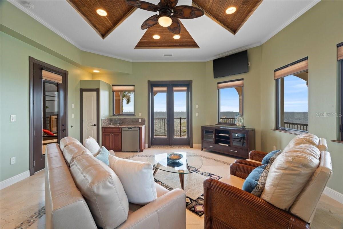 266 BANGSBERG RD SE, PORT CHARLOTTE, FL, 33952