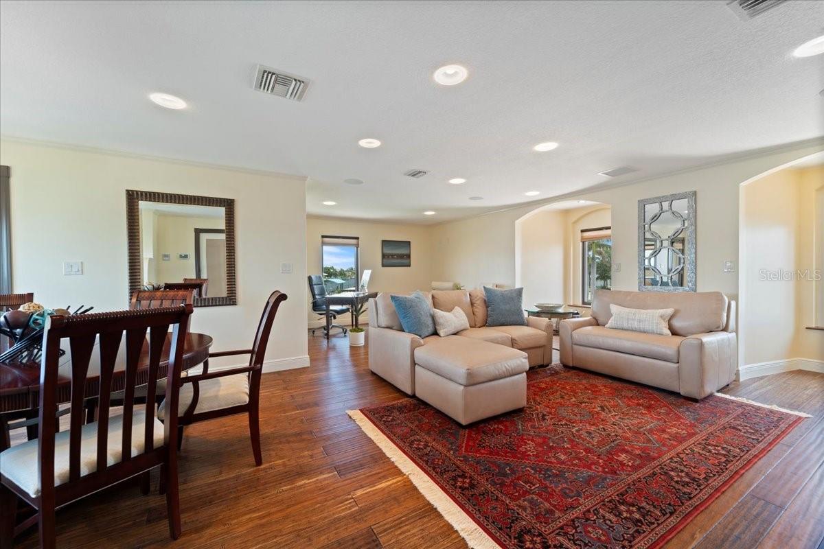 266 BANGSBERG RD SE, PORT CHARLOTTE, FL, 33952