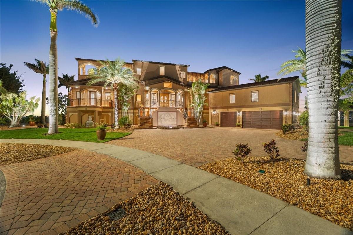 266 BANGSBERG RD SE, PORT CHARLOTTE, FL, 33952