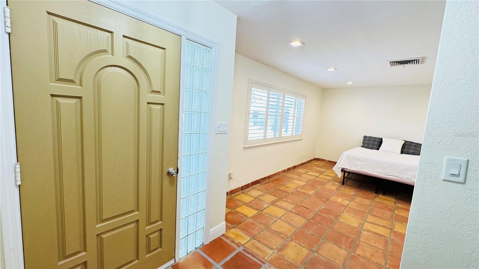 10380 TANGELO RD, SEMINOLE, FL, 33772