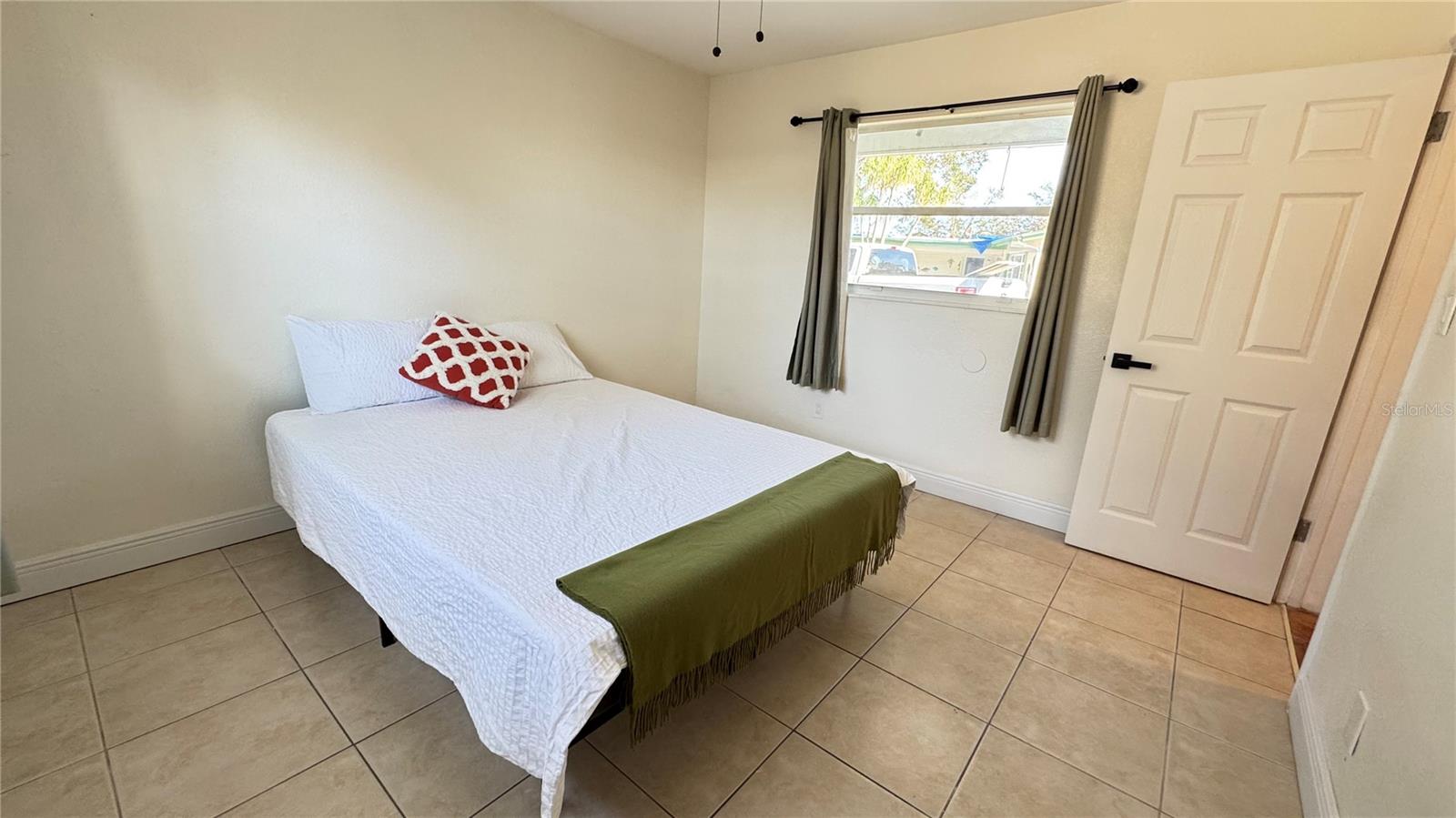 10380 TANGELO RD, SEMINOLE, FL, 33772