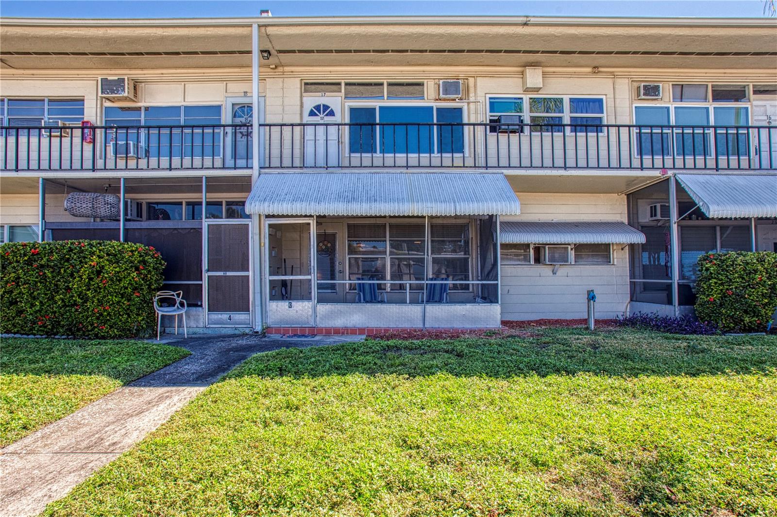 TB8438517 Property Photo