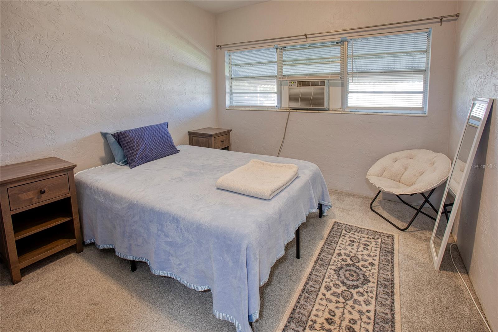 TB8438517 Property Photo