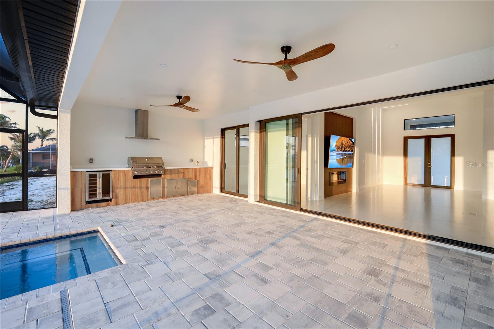 9493 ST PAUL DR, PORT CHARLOTTE, FL, 33981