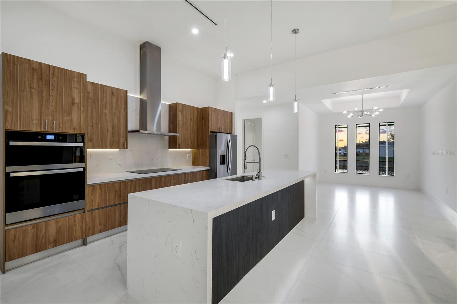 9493 ST PAUL DR, PORT CHARLOTTE, FL, 33981