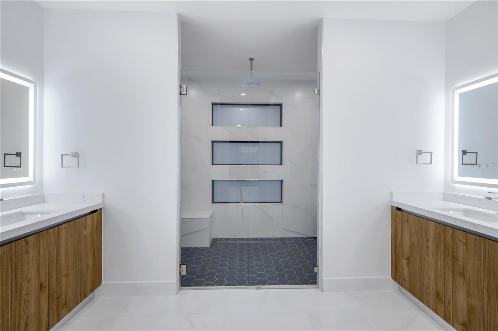 9493 ST PAUL DR, PORT CHARLOTTE, FL, 33981