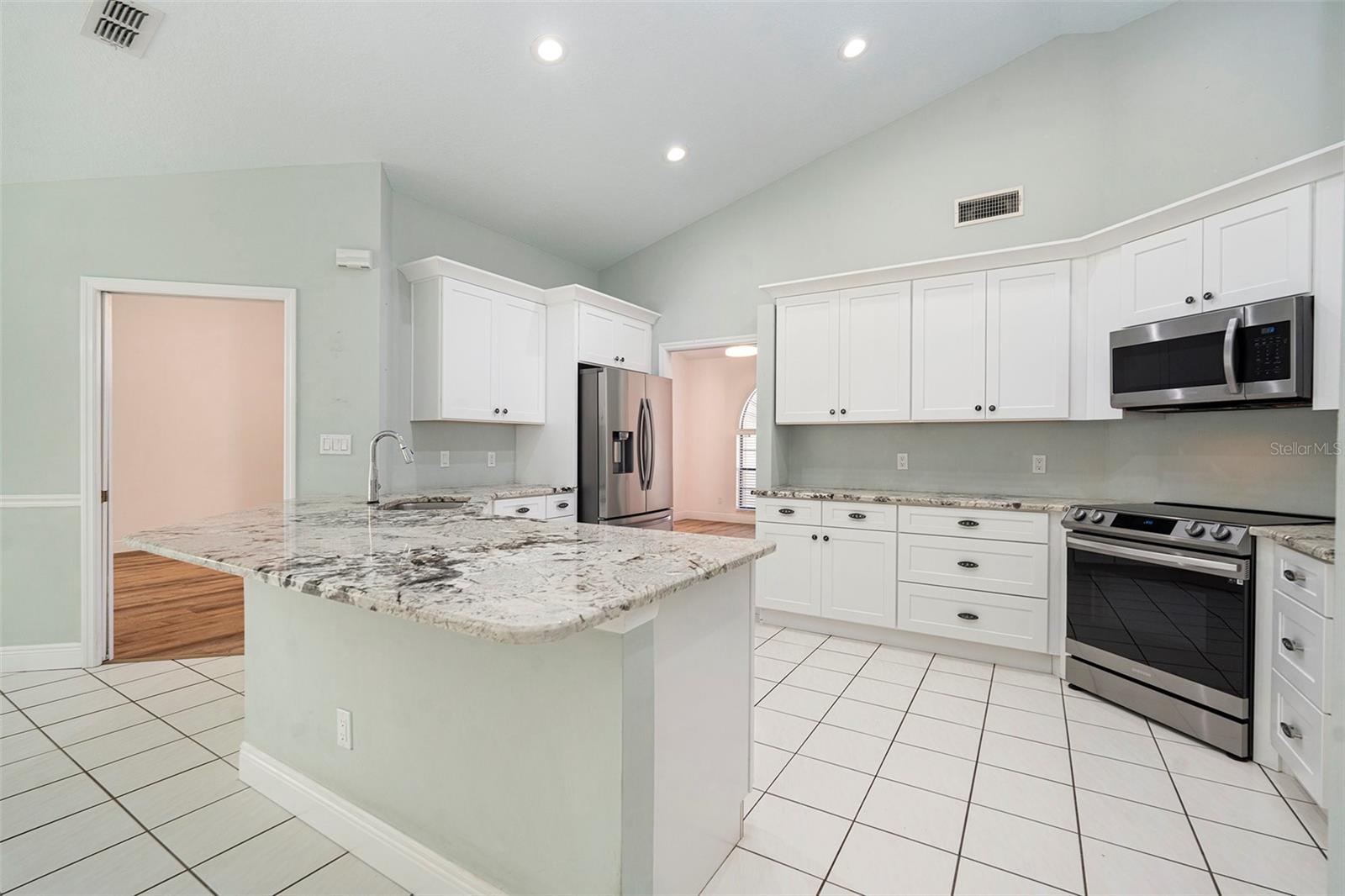 175 PINE ST, HOMOSASSA, FL, 34446