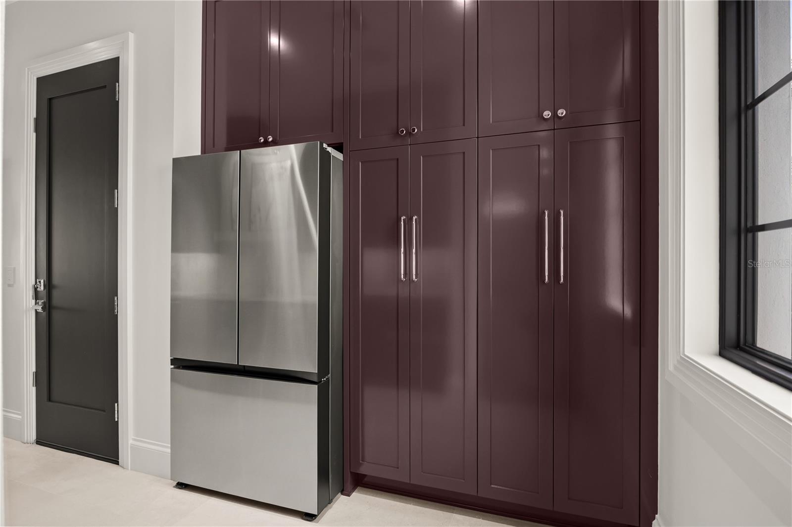 O6353083 Property Photo