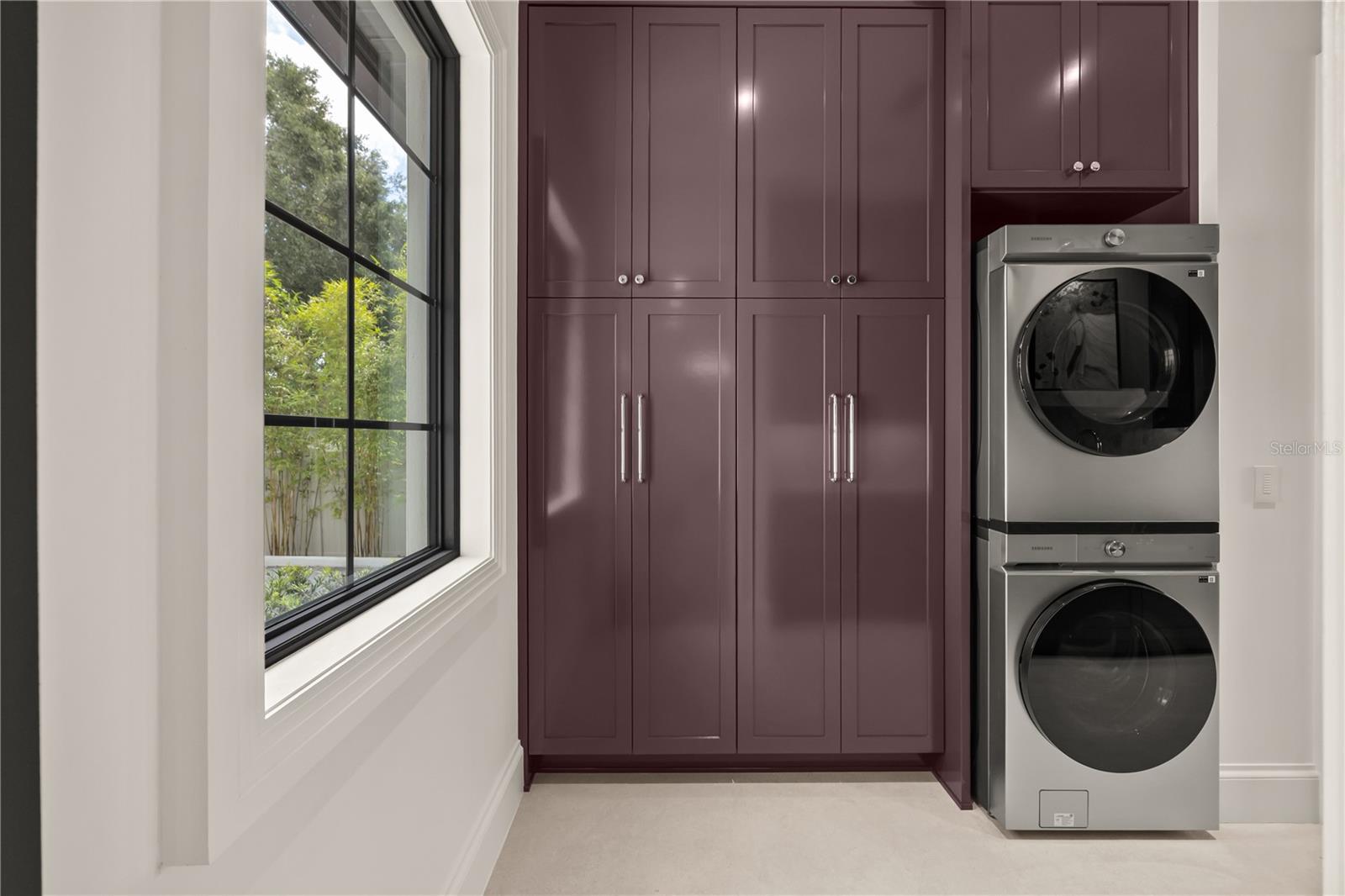 O6353083 Property Photo