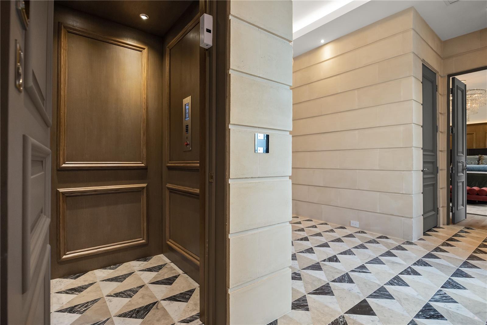 O6353083 Property Photo