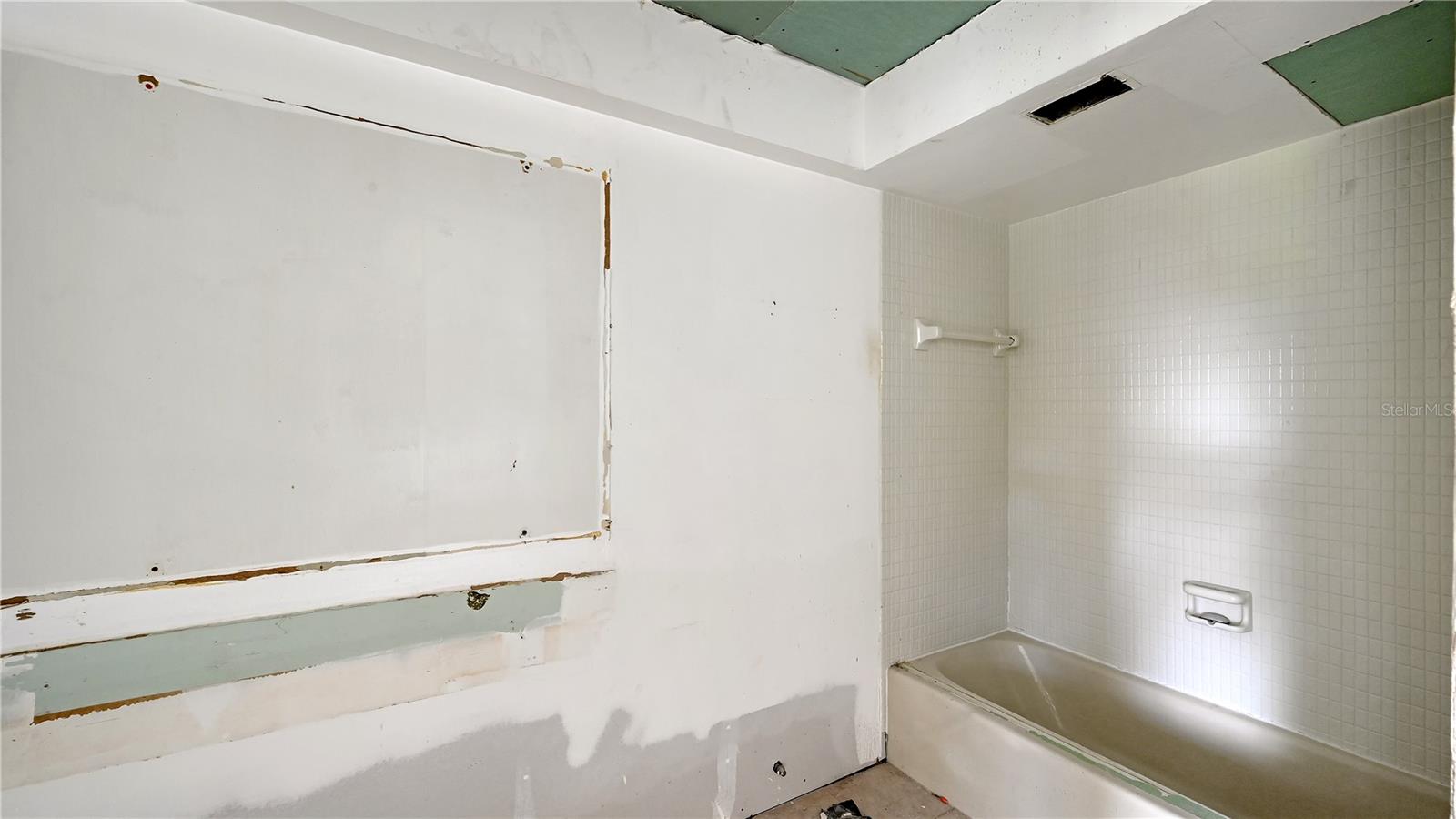 3330 GULF OF MEXICO DR #107D, LONGBOAT KEY, FL, 34228