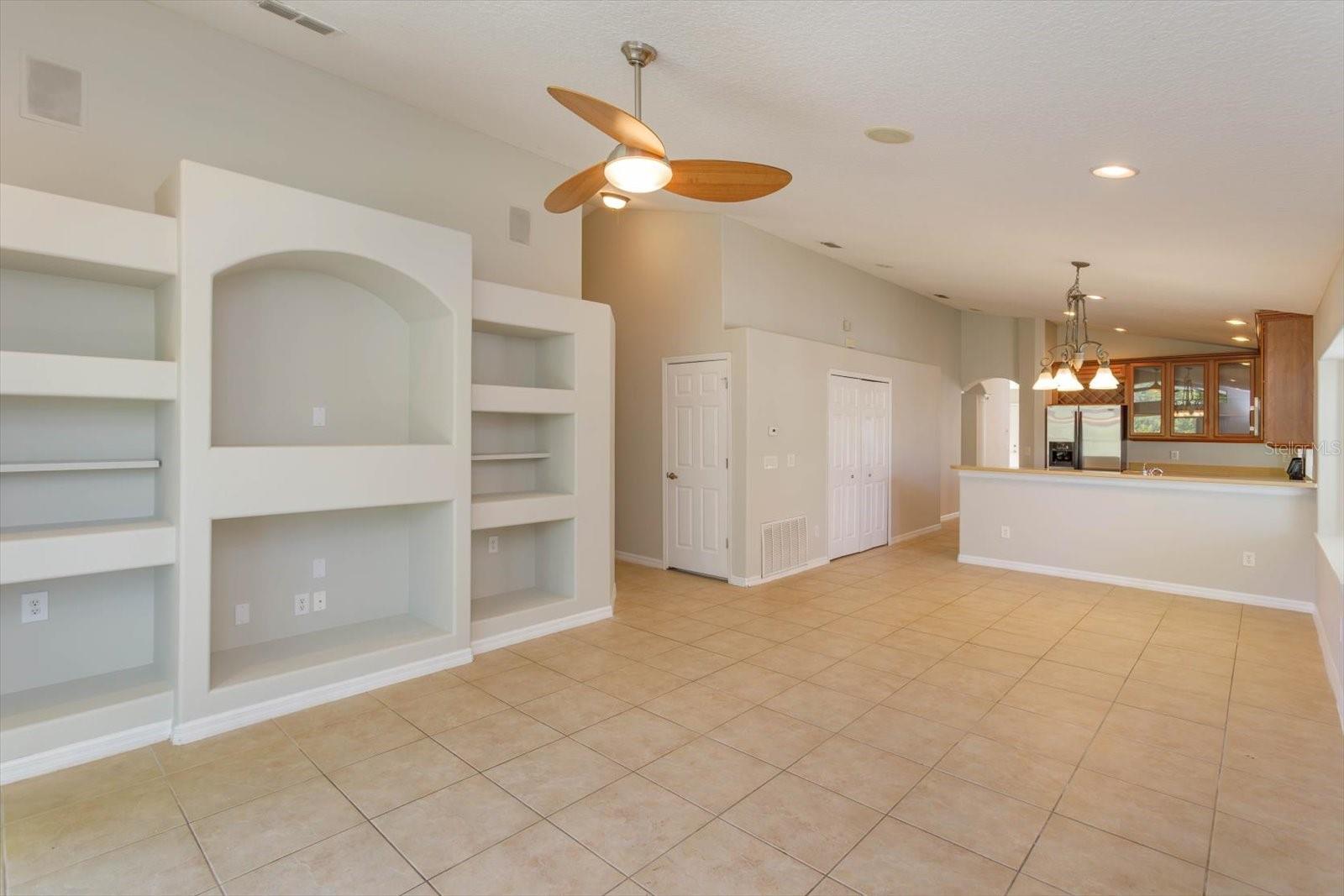 2415 SABASTIAN ST, MOUNT DORA, FL, 32757