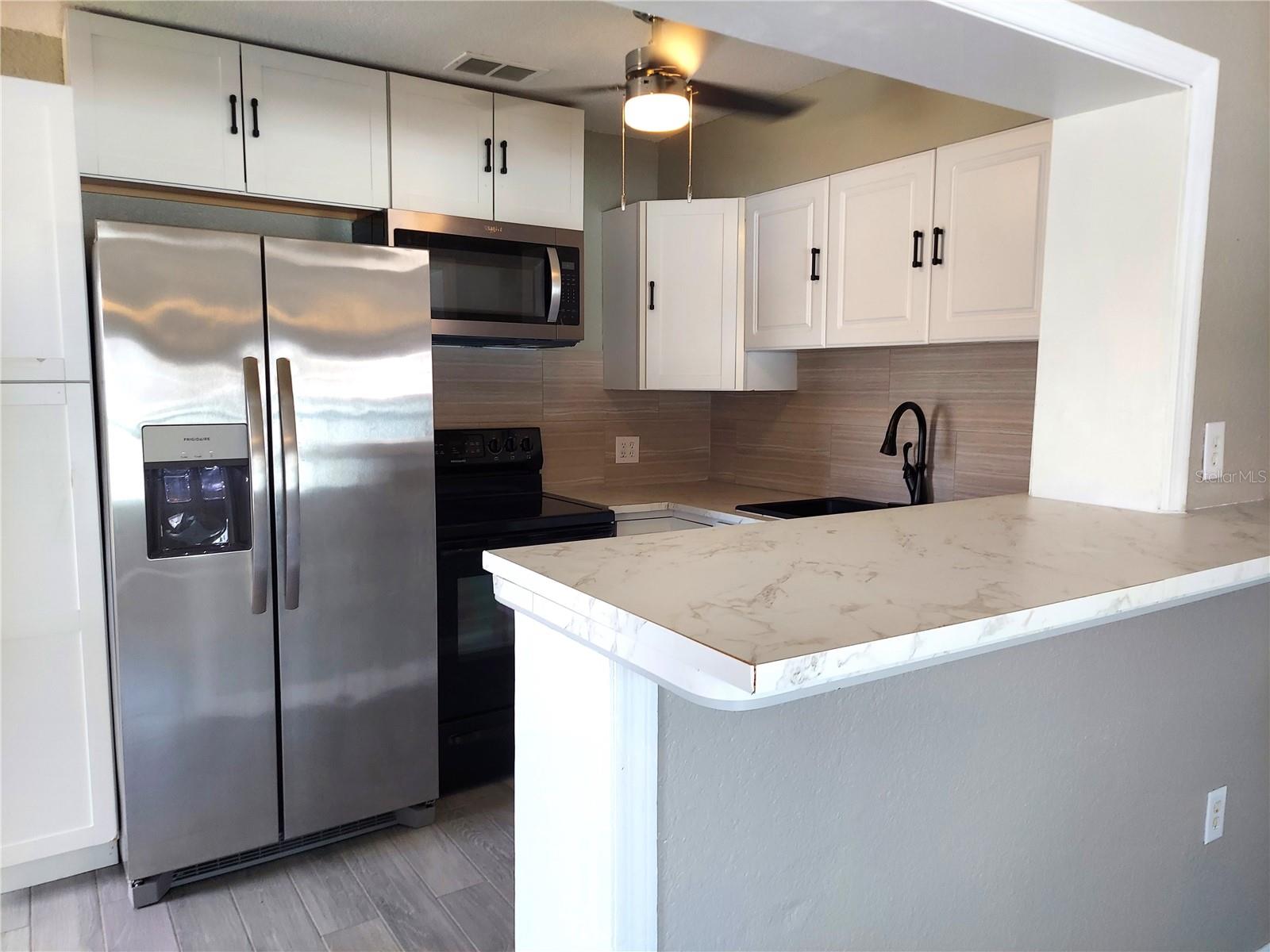 3165 CRESTWOOD DR, PORT CHARLOTTE, FL, 33952