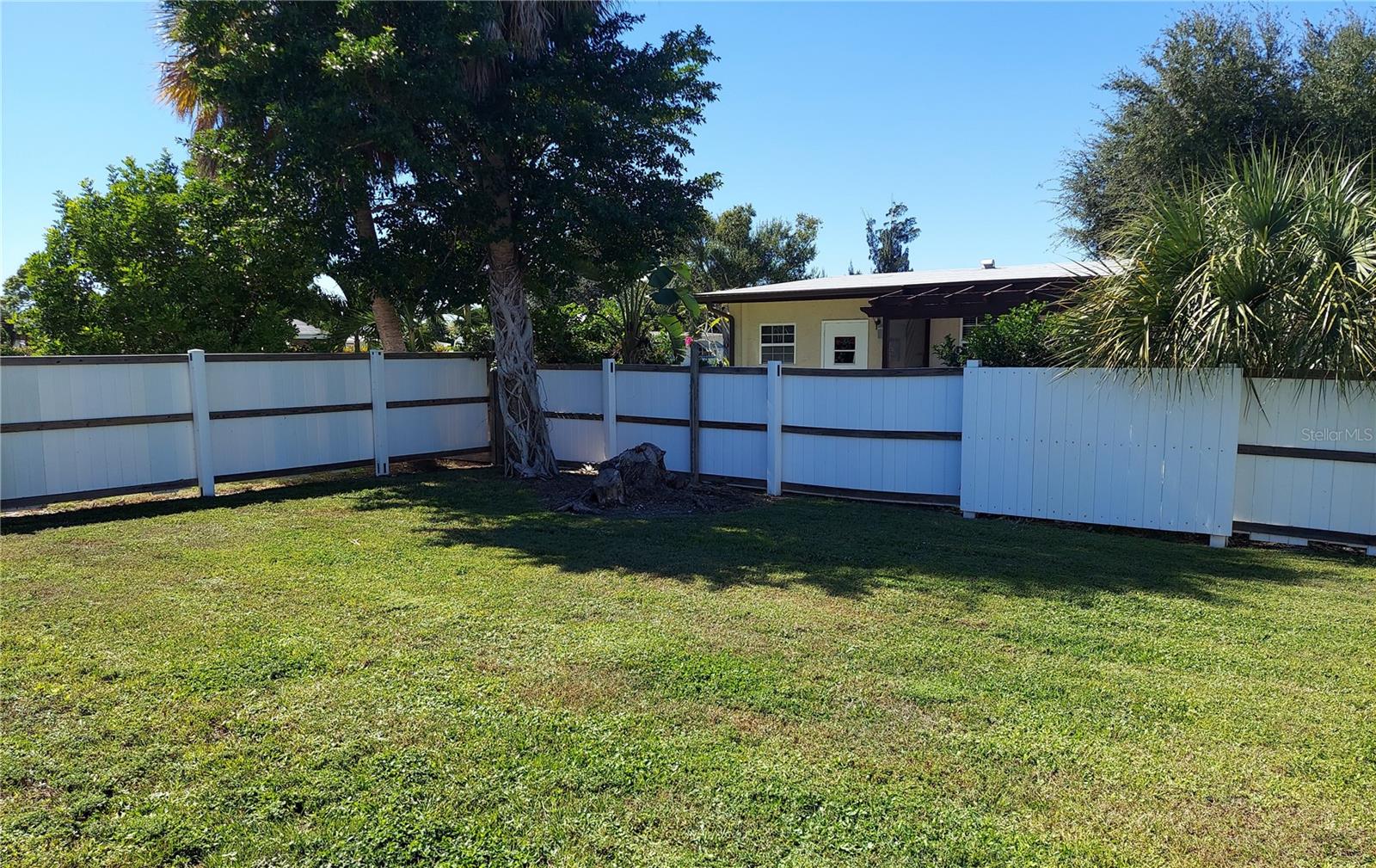 3165 CRESTWOOD DR, PORT CHARLOTTE, FL, 33952