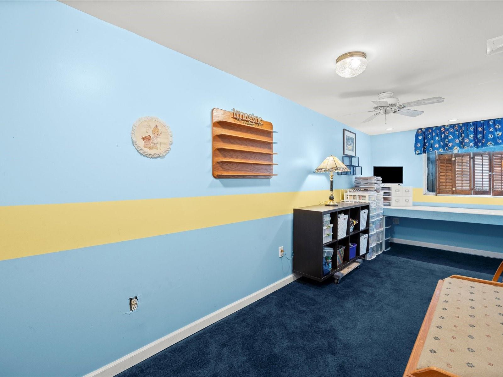 Office or Craft room space