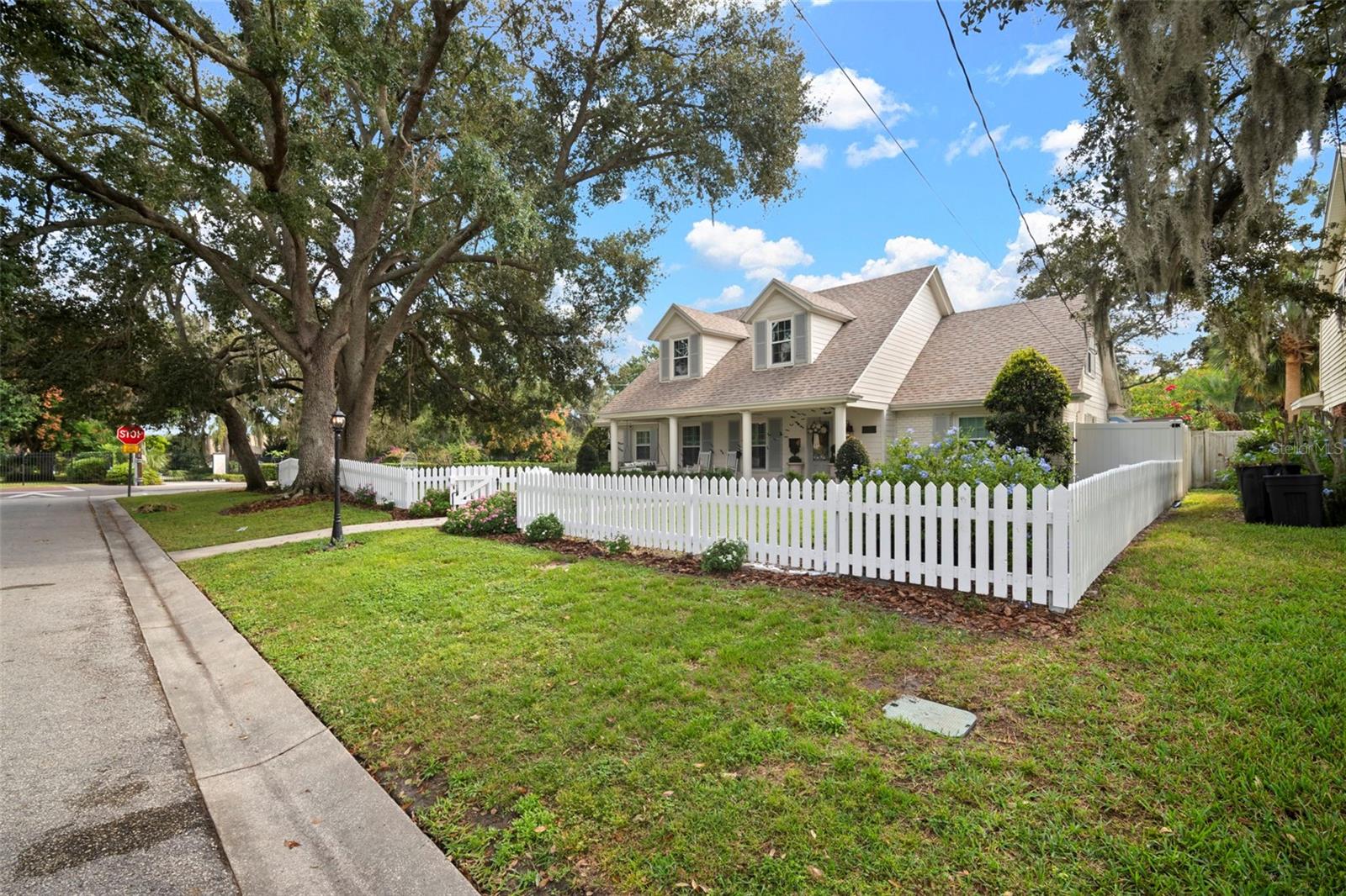 2802 LINTHICUM PL, TAMPA, FL, 33618