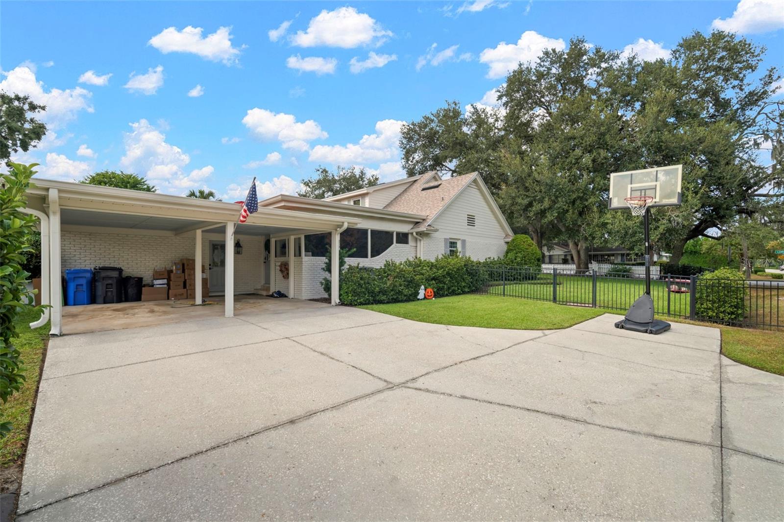 2802 LINTHICUM PL, TAMPA, FL, 33618