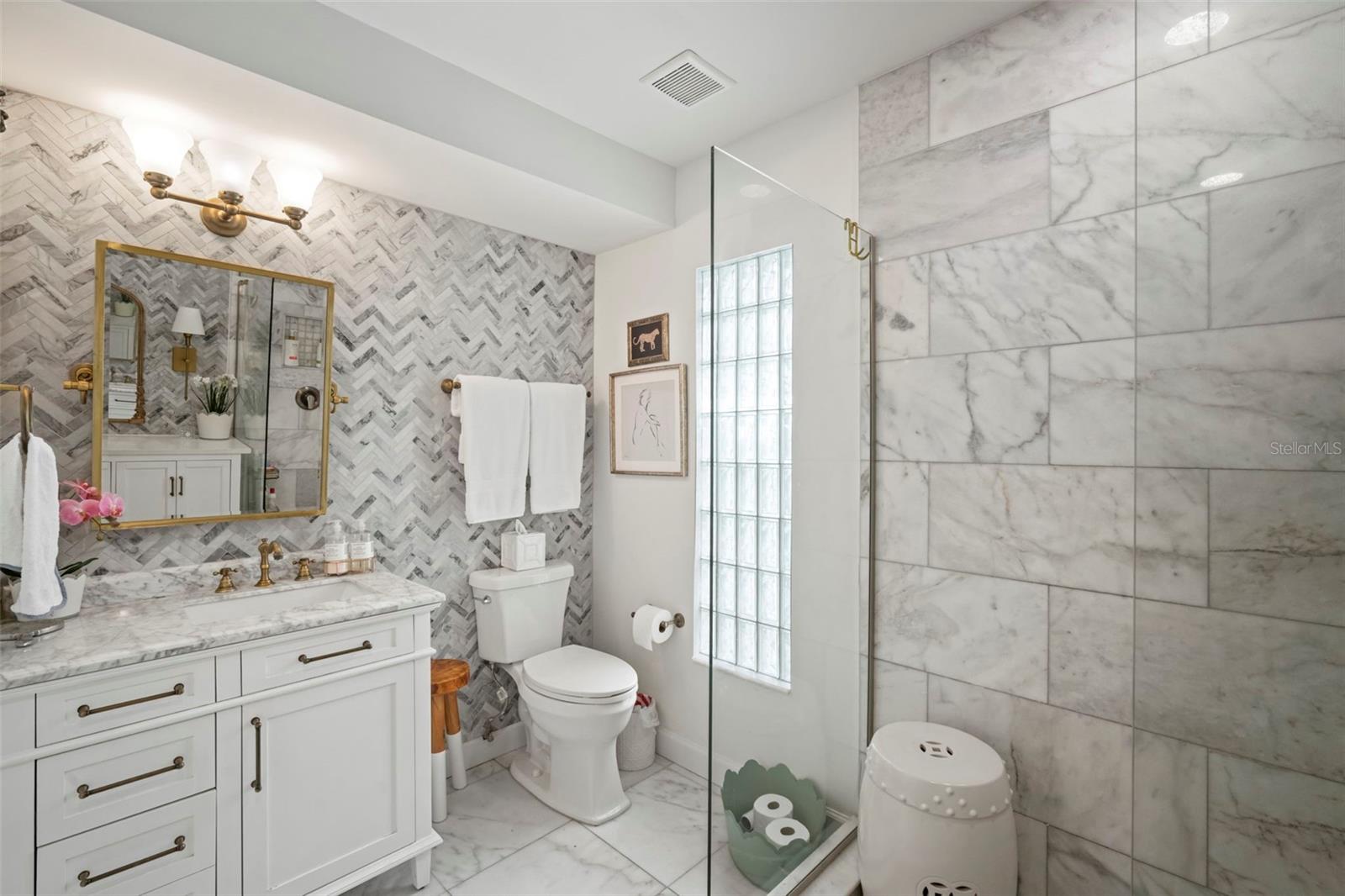 2802 LINTHICUM PL, TAMPA, FL, 33618