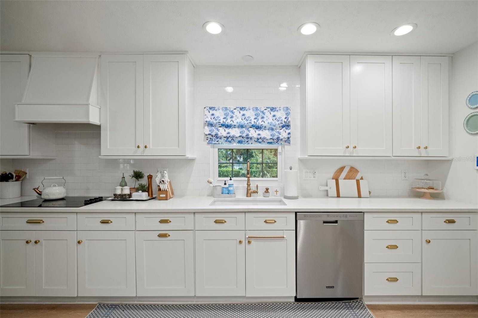 2802 LINTHICUM PL, TAMPA, FL, 33618