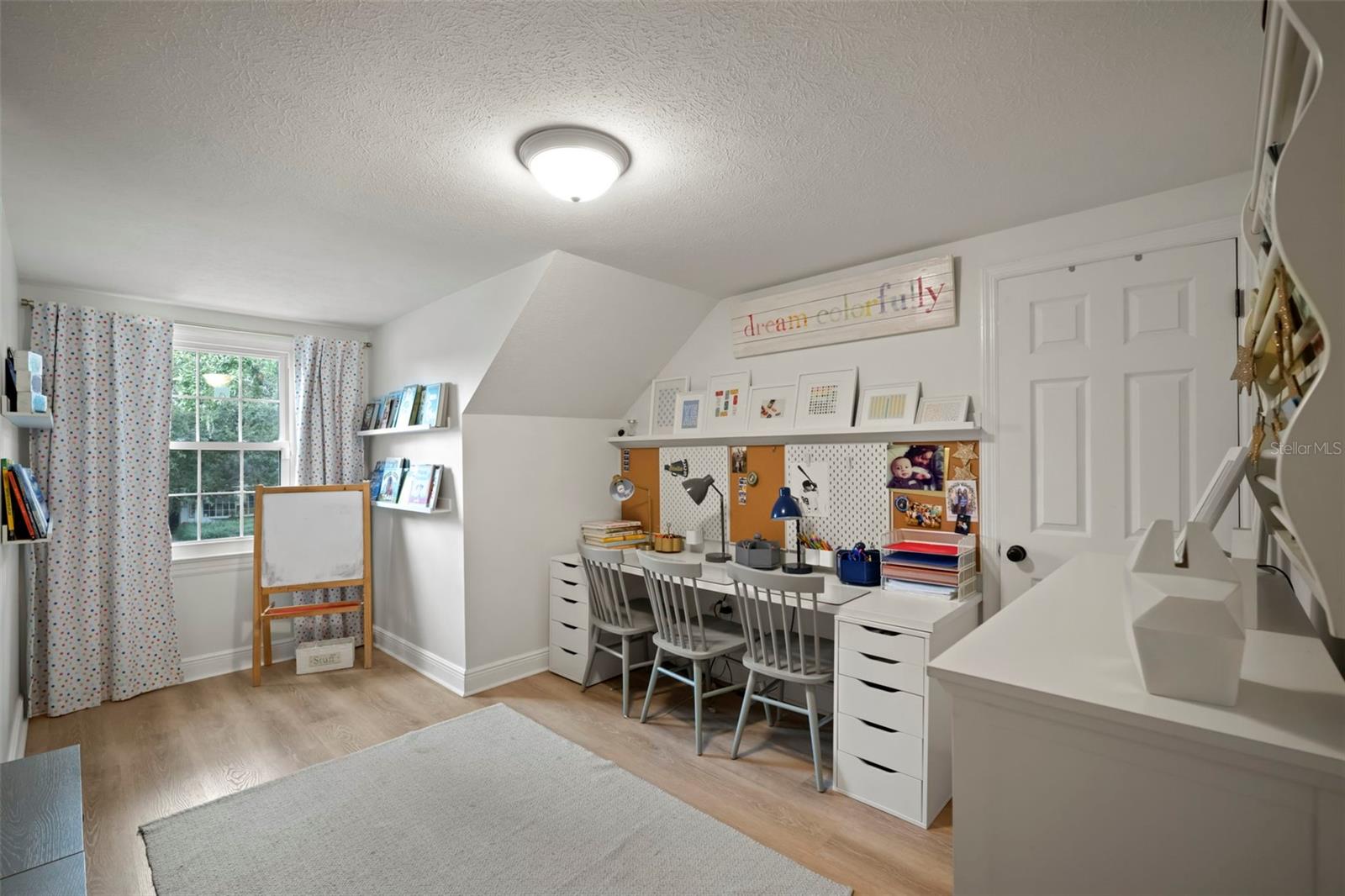 2802 LINTHICUM PL, TAMPA, FL, 33618