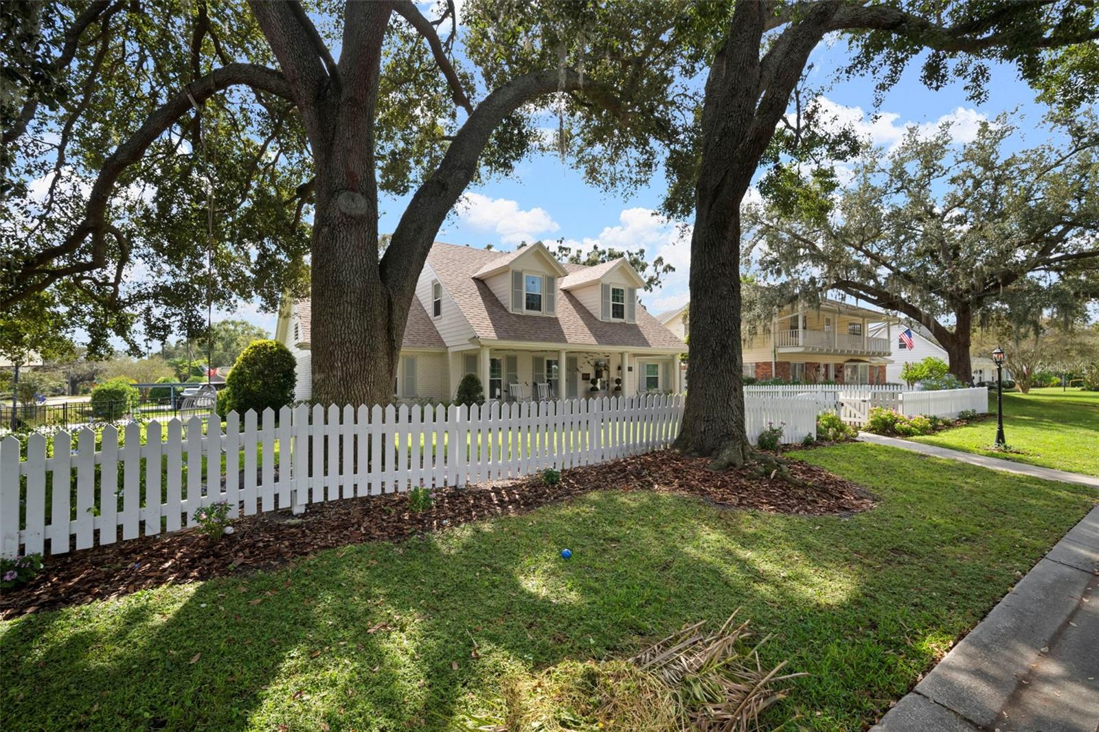 2802 LINTHICUM PL, TAMPA, FL, 33618