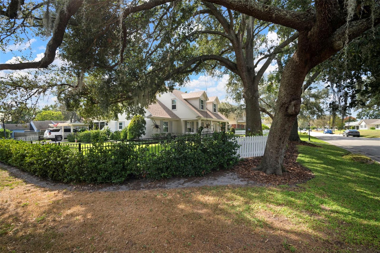 2802 LINTHICUM PL, TAMPA, FL, 33618