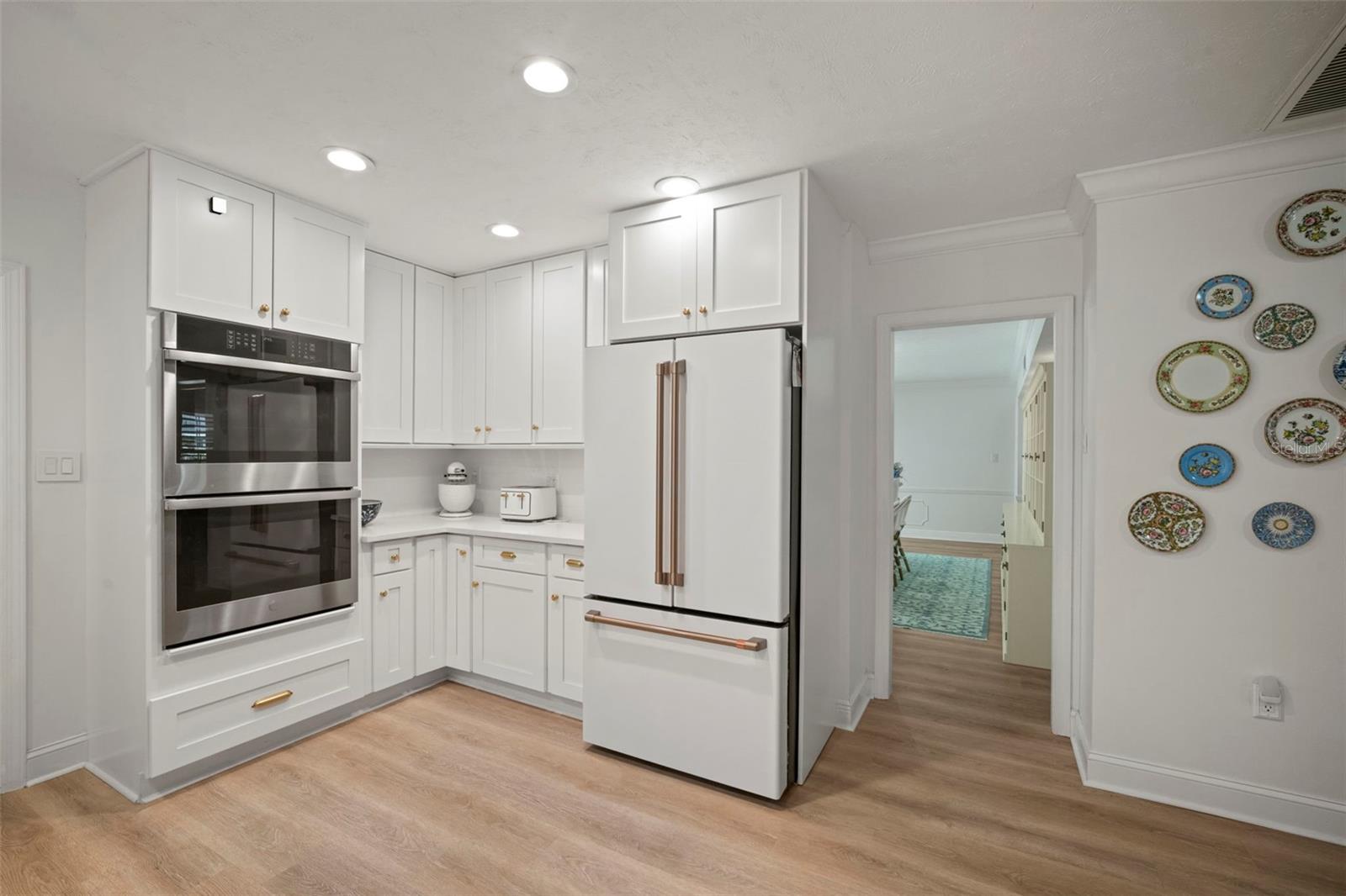 2802 LINTHICUM PL, TAMPA, FL, 33618