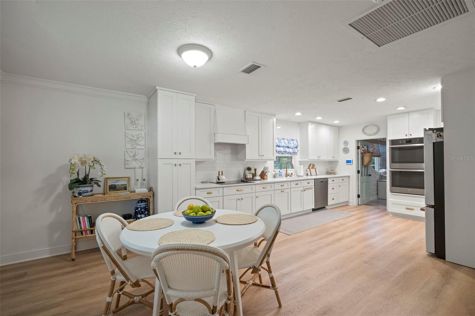 2802 LINTHICUM PL, TAMPA, FL, 33618