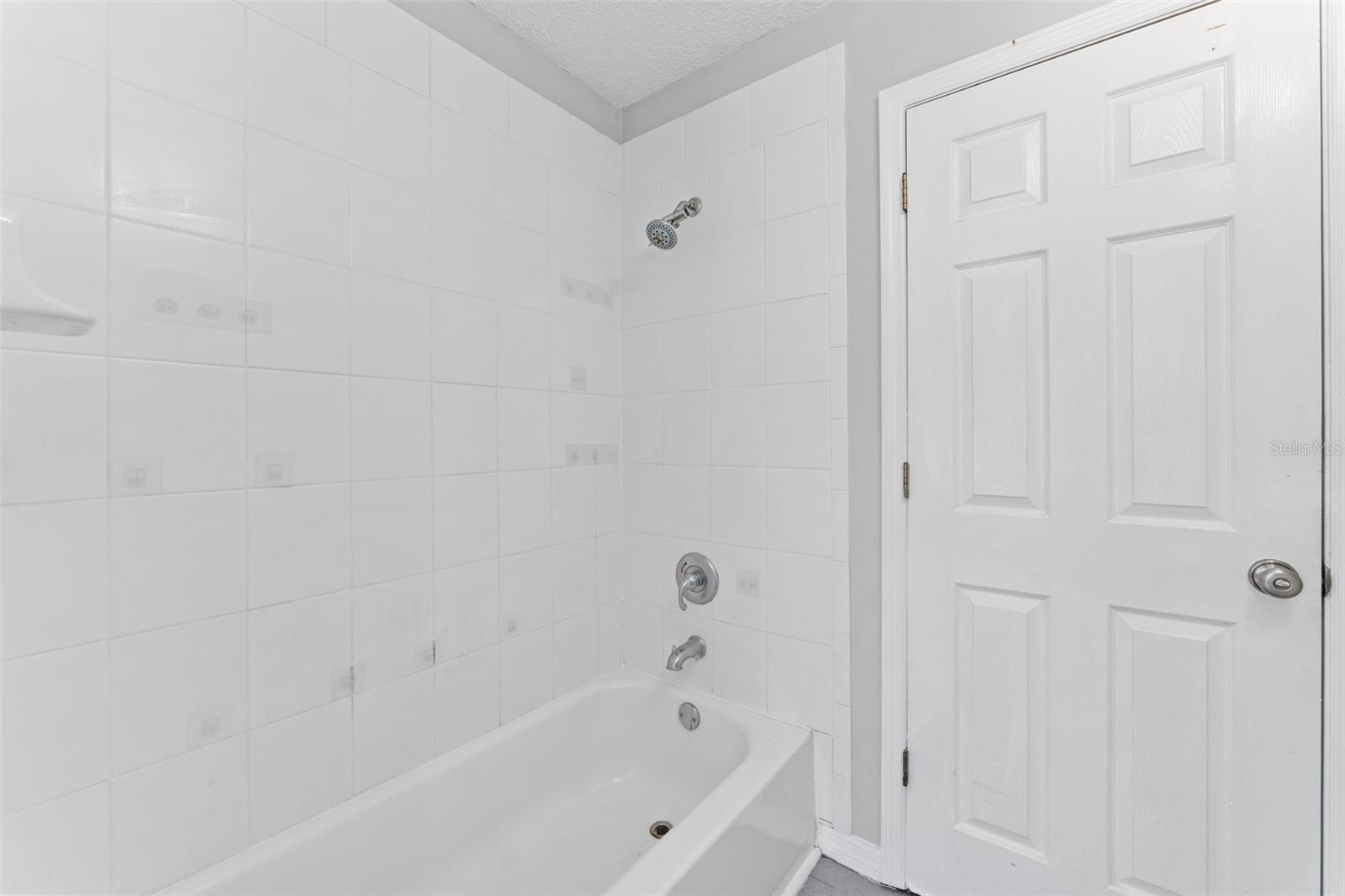 4126 TEMPLE HEIGHTS RD, TAMPA, FL, 33617