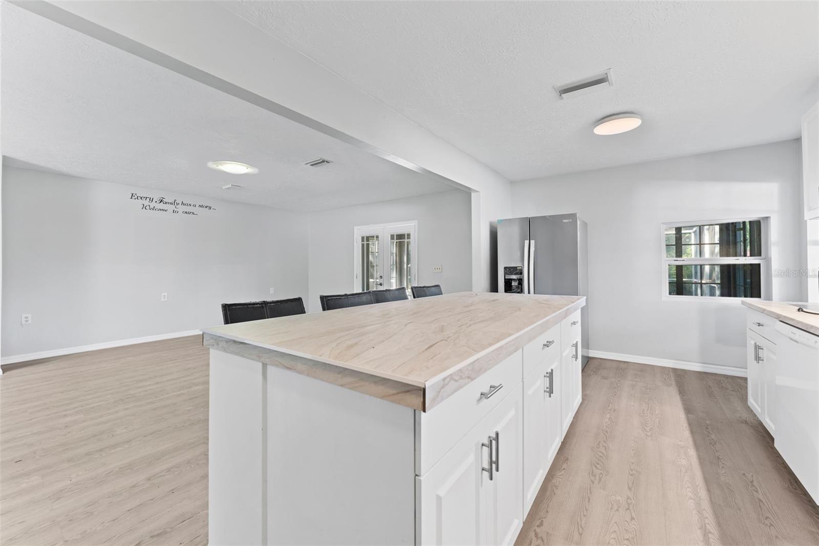 4126 TEMPLE HEIGHTS RD, TAMPA, FL, 33617