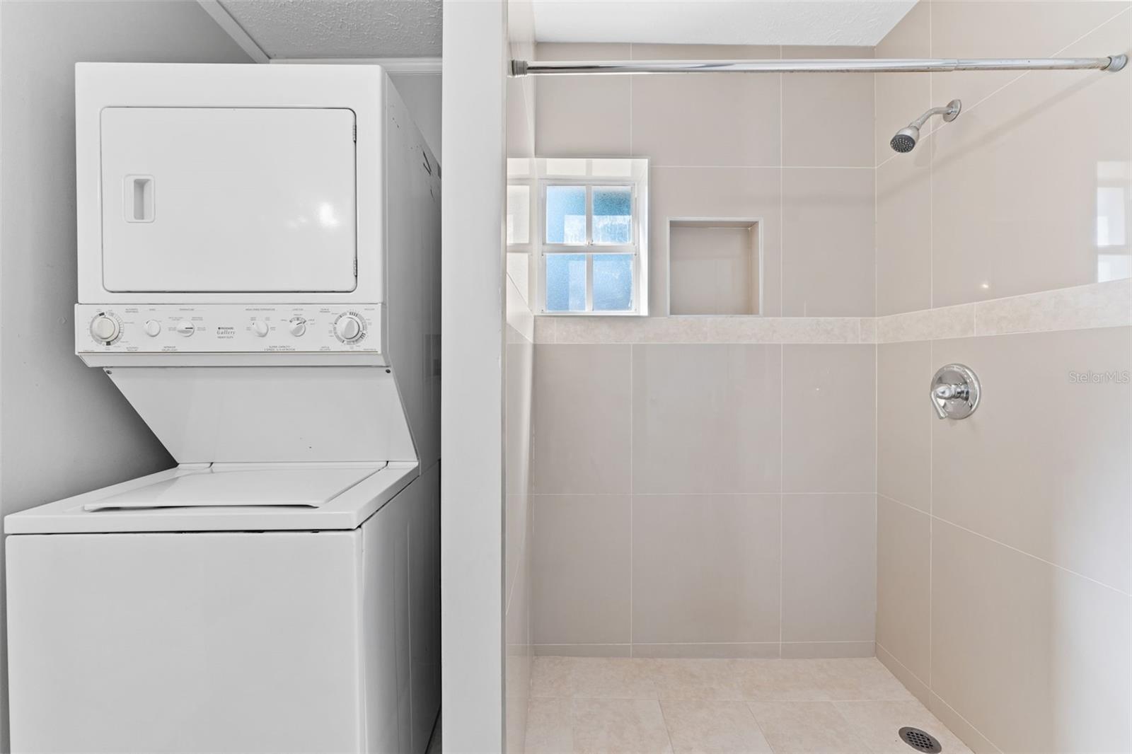 4126 TEMPLE HEIGHTS RD, TAMPA, FL, 33617