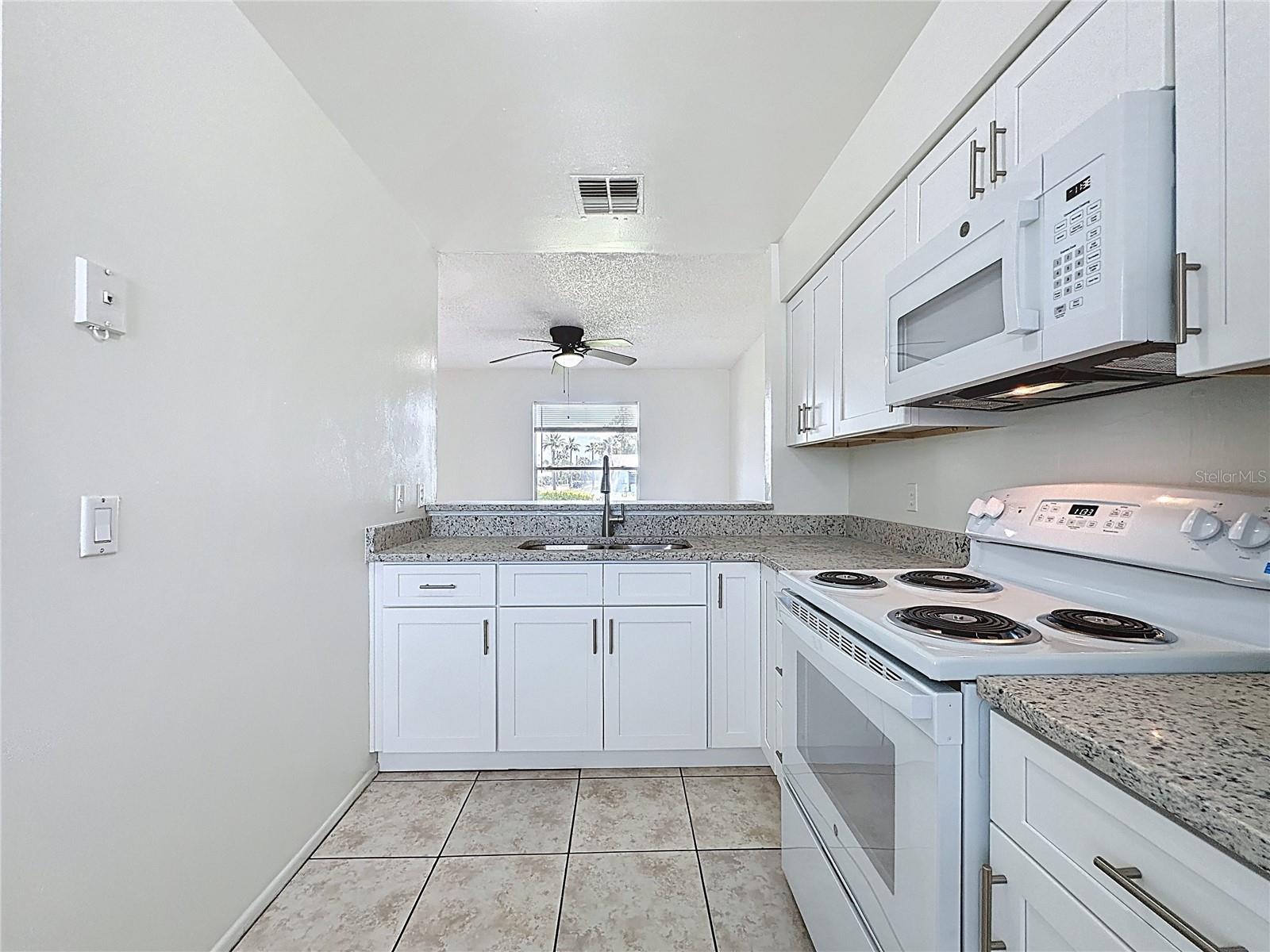 3135 HEMPSTEAD AVE, KISSIMMEE, FL, 34741