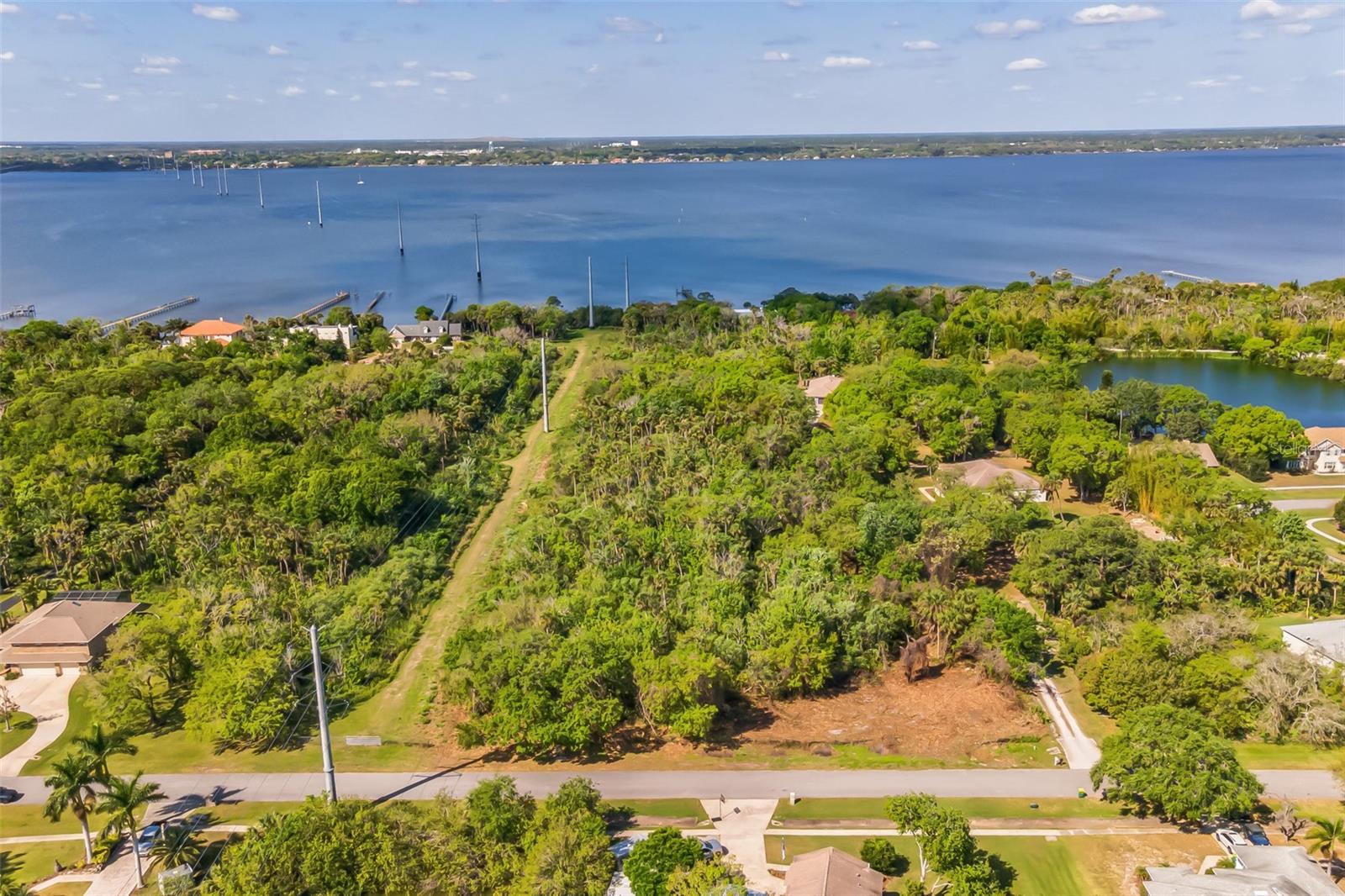 3305 SPARTINA AVE, MERRITT ISLAND, FL, 32953