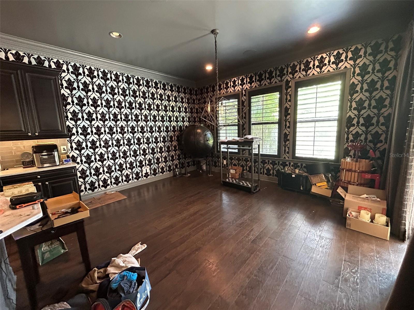 14320 AVON FARMS DR, TAMPA, FL, 33618