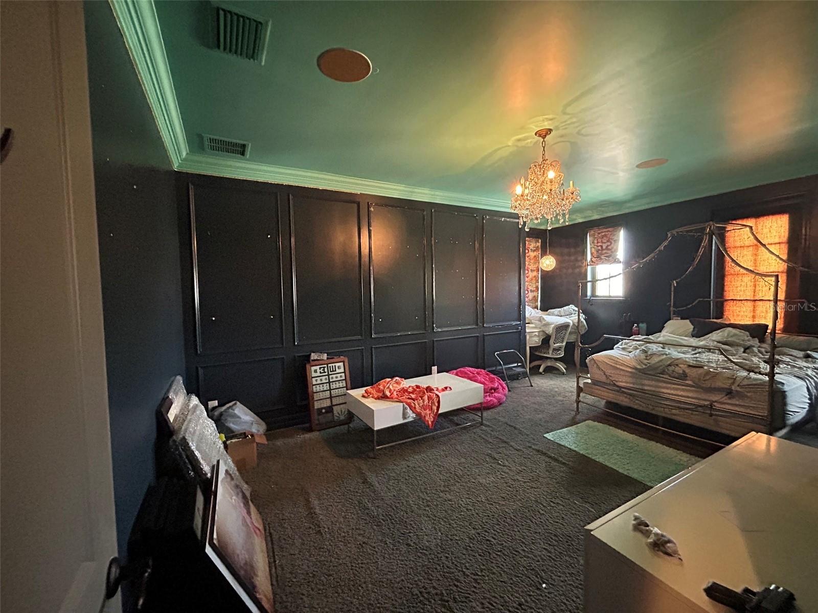 14320 AVON FARMS DR, TAMPA, FL, 33618