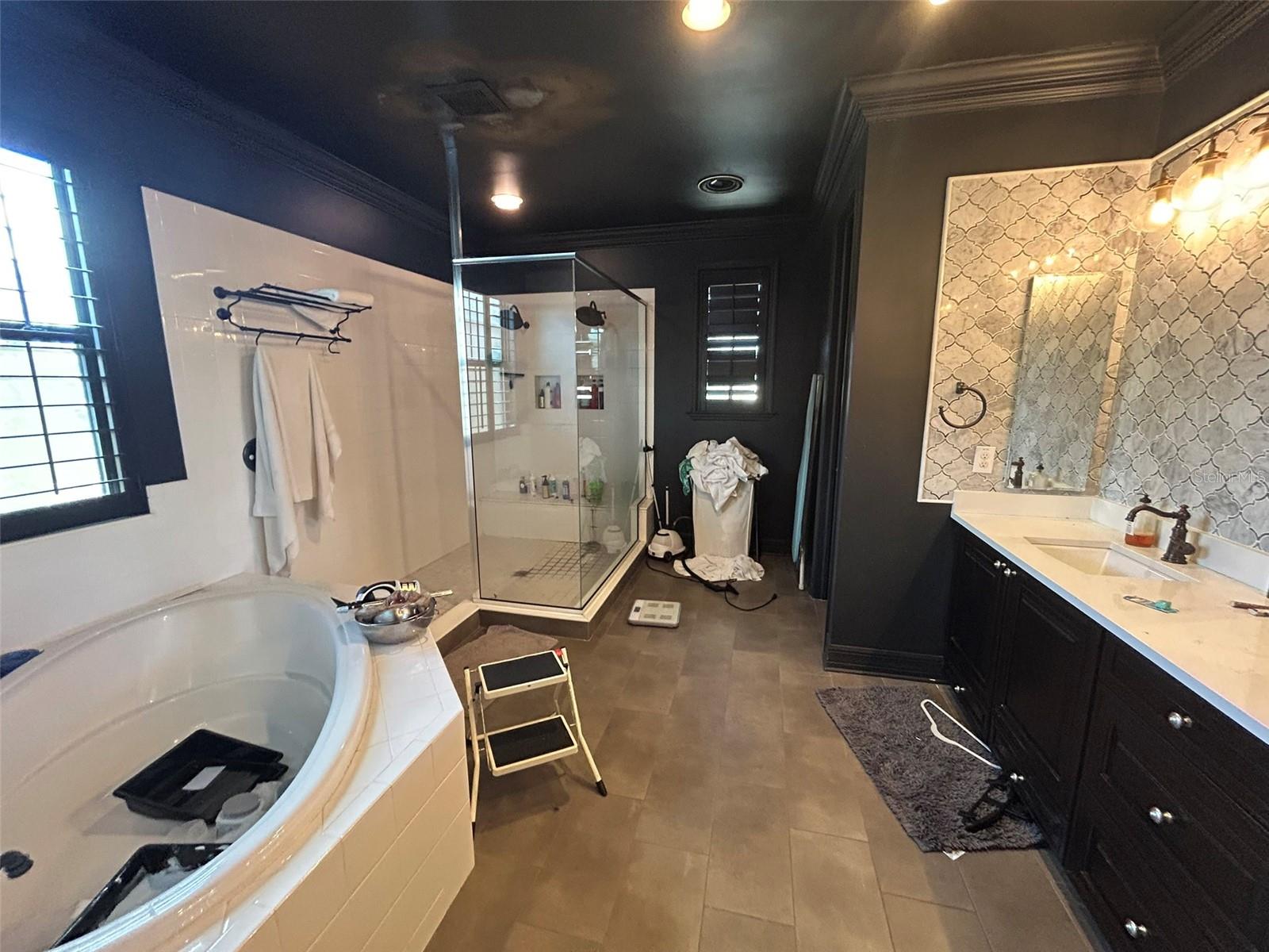 14320 AVON FARMS DR, TAMPA, FL, 33618