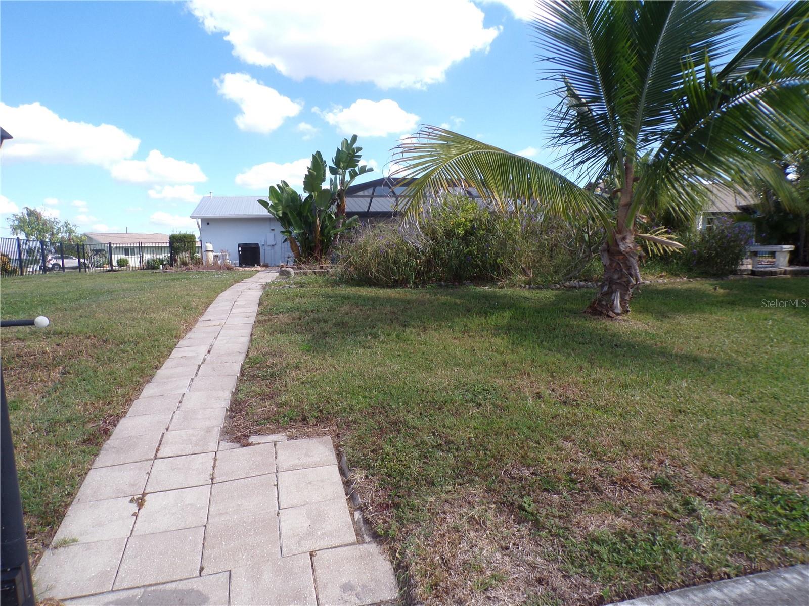 18726 COUNTRYMAN AVE, PORT CHARLOTTE, FL, 33948