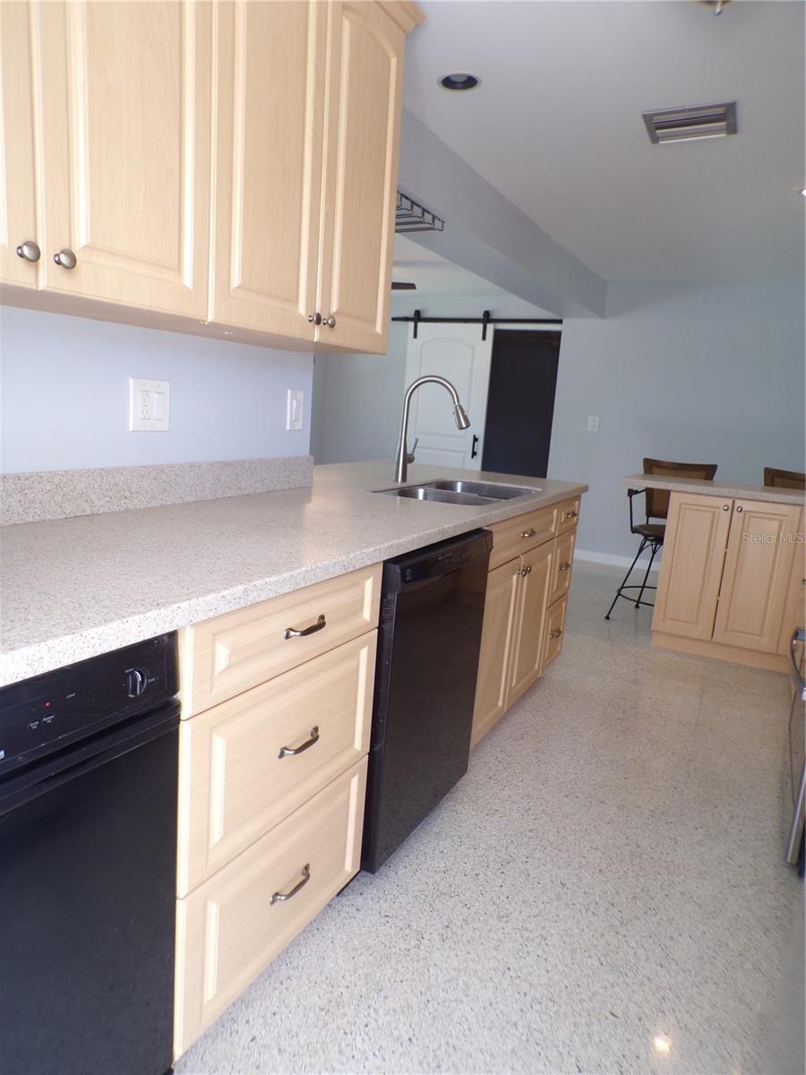 18726 COUNTRYMAN AVE, PORT CHARLOTTE, FL, 33948