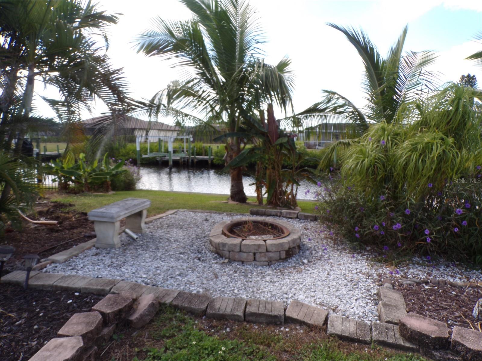 18726 COUNTRYMAN AVE, PORT CHARLOTTE, FL, 33948