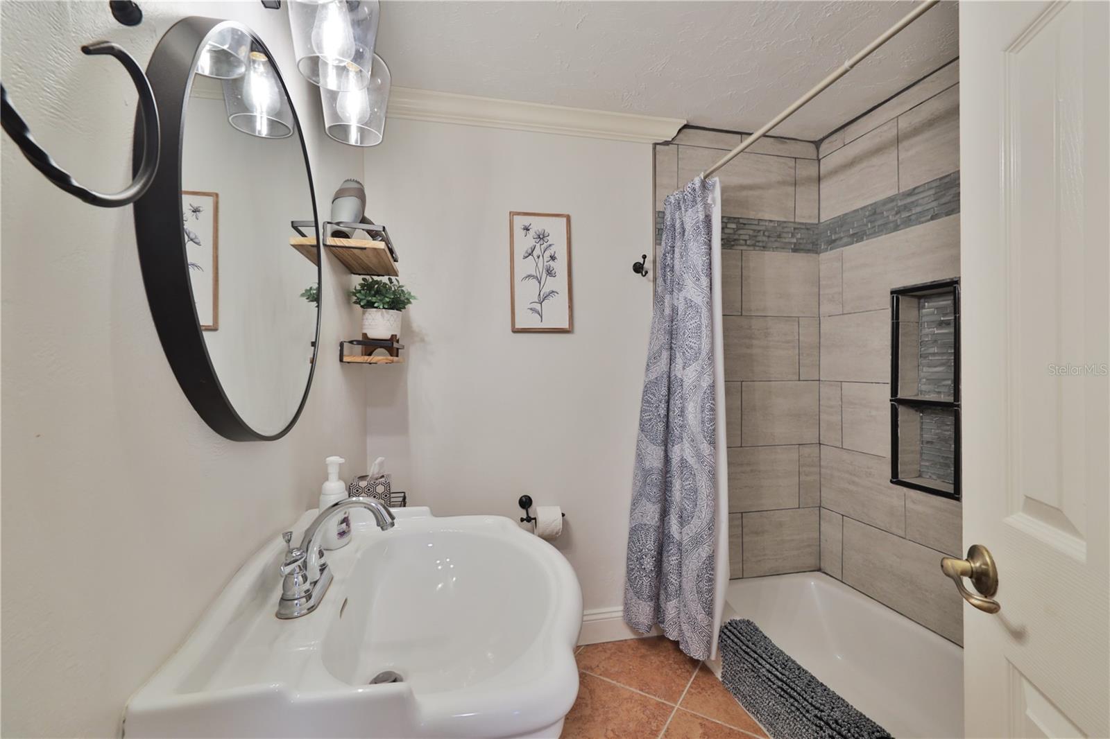 813 E 6TH AVE, NEW SMYRNA BEACH, FL, 32169