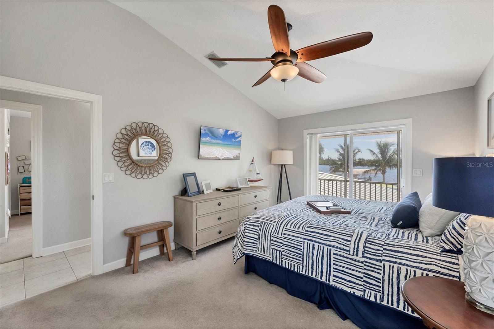 D6144298 Property Photo