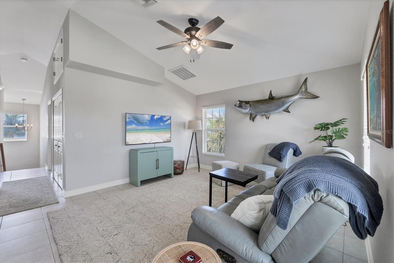 D6144298 Property Photo