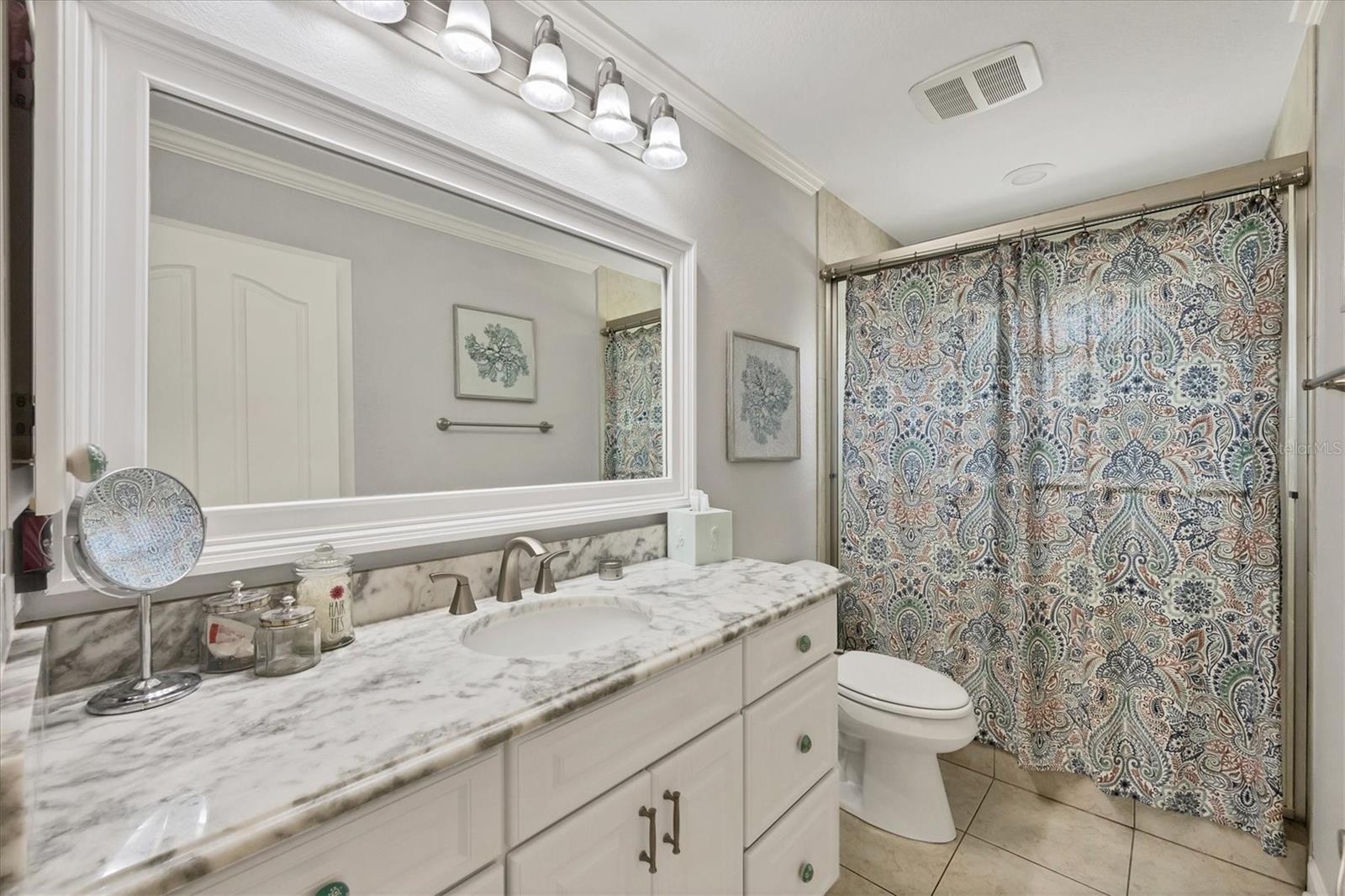 D6144298 Property Photo