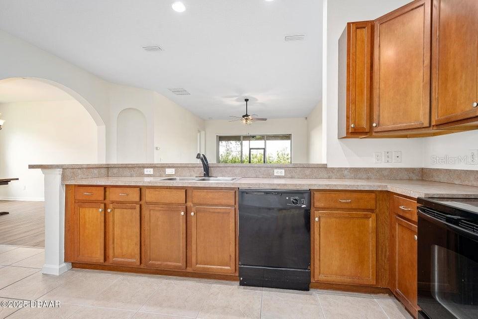 188 MENDOZA CIR, DAYTONA BEACH, FL, 32124